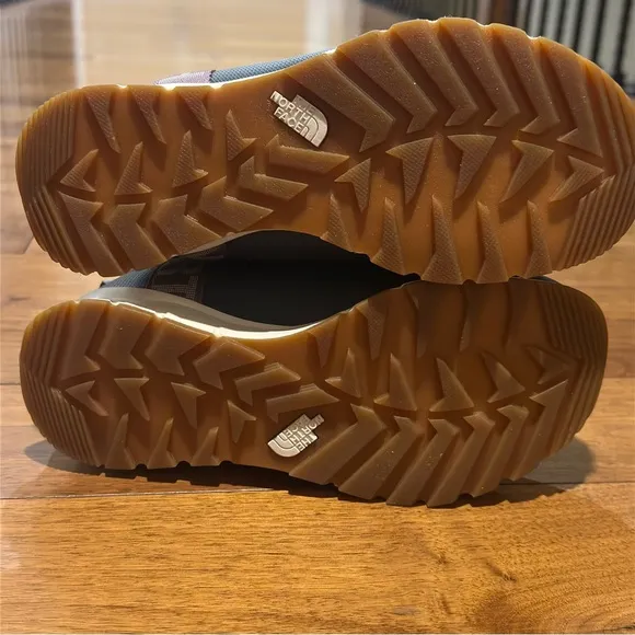 The North Face Boots ThermoBall Pull-On Waterproof Kids size 2