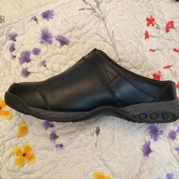 Therafit Black Austin Leather Slip-On Clog Shoes WM Size 8.5 - 9 Velcro Strap