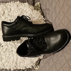 Thorogood Shoes