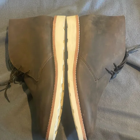 Thursday‎ Boot Company Brown Chukka Boots with Soft Suede and Rubber Sole NWOB