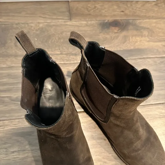 Thursday Boot Company Brown Suede Ankle Chelsea Boots - Size 9 - EUC