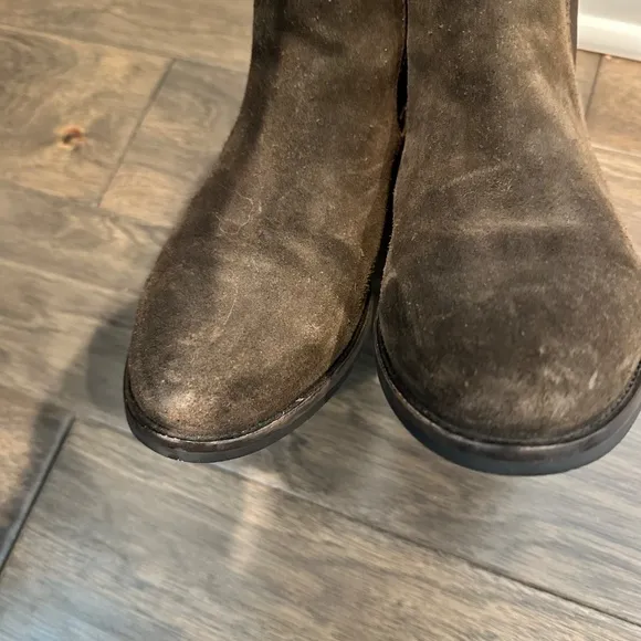 Thursday Boot Company Brown Suede Ankle Chelsea Boots - Size 9 - EUC