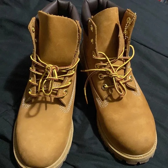 Timberland 6&quot; Premium Waterproof Boots - Boys Youth - Size 6.5 M - LIKE NEW