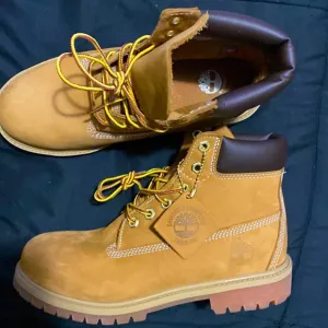 Timberland 6&quot; Premium Waterproof Boots - Boys Youth - Size 6.5 M - LIKE NEW