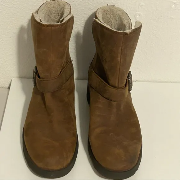 Timberland Gracelyn waterproof insulated moto boots genuine leather size 10 fall