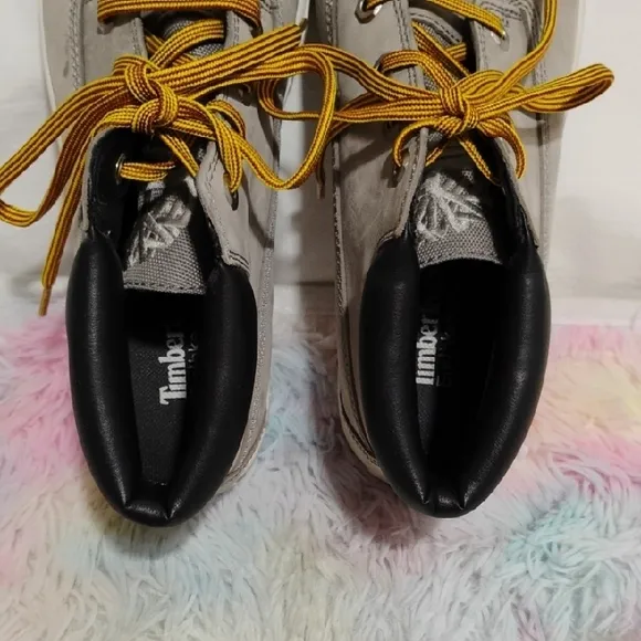 Timberland Maple Grove Gray/Black Chukka Boots W Suede Finish Worn 1X