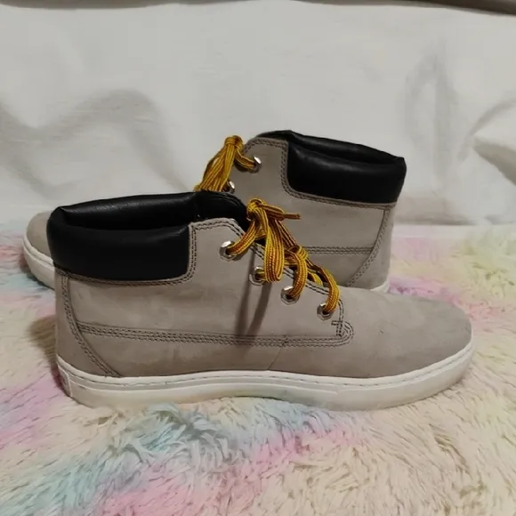 Timberland Maple Grove Gray/Black Chukka Boots W Suede Finish Worn 1X