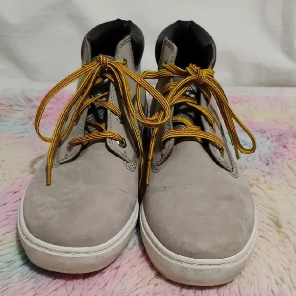 Timberland Maple Grove Gray/Black Chukka Boots W Suede Finish Worn 1X