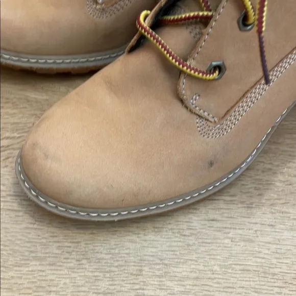 Timberland Tan Wedge Shoes with Nubuck Finish size 7