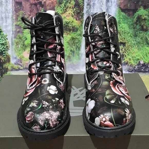 Timberland Waterproof Boots‎ Floral NWB 9.5