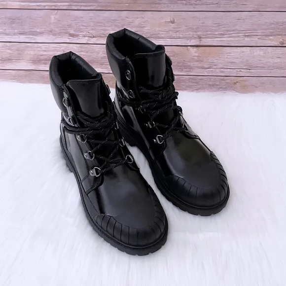 Timberland Women’s Heritage 6 Inch Rubber Toe Waterproof Black Boots