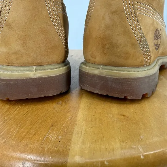 Timberland Women's Waterproof 6&quot; Premium Lug Sole Boots 7W