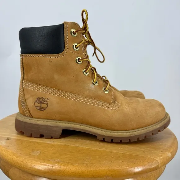 Timberland Women's Waterproof 6&quot; Premium Lug Sole Boots 7W