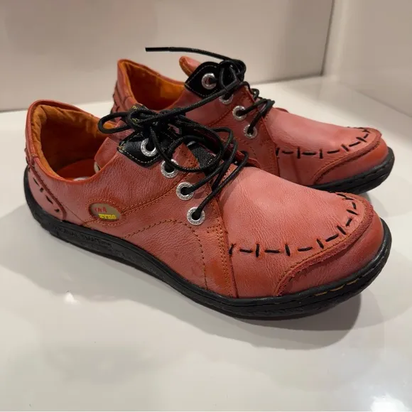 TMA EYES Hand Stitching Leather Women's Sneaker 41