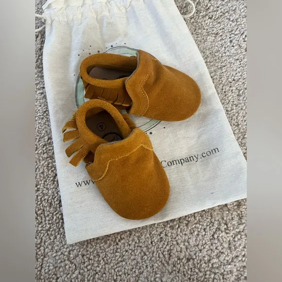 Toddler moccasin  Size 4