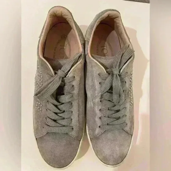 Tod's Trainers Sneakers Womens Beige Suede Studded Low Top Lace Up Size 7.5