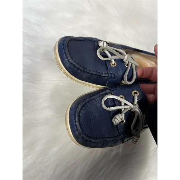 Tod's Women's Navy Blue Leather Boat Shoes Size 8.5 Casual Lace-Up flats loafer
