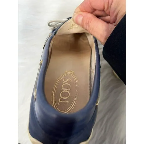 Tod's Women's Navy Blue Leather Boat Shoes Size 8.5 Casual Lace-Up flats loafer