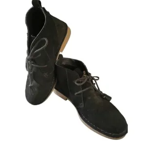 Tommy Bahama Evert Black Suede Leather Chukka Desert Booties USWomen’s sz 8.5