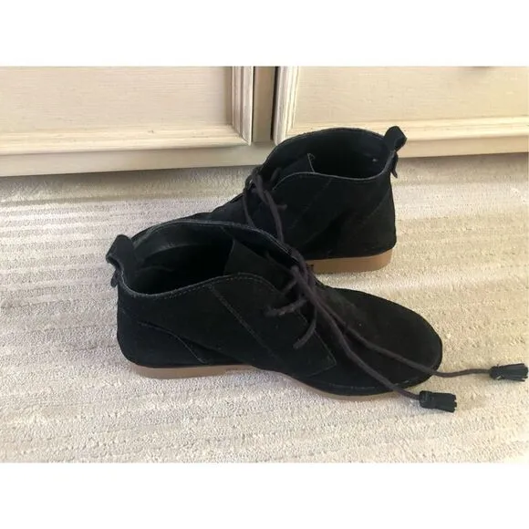 Tommy Bahama Evert Black Suede Leather Chukka Desert Booties USWomen’s sz 8.5