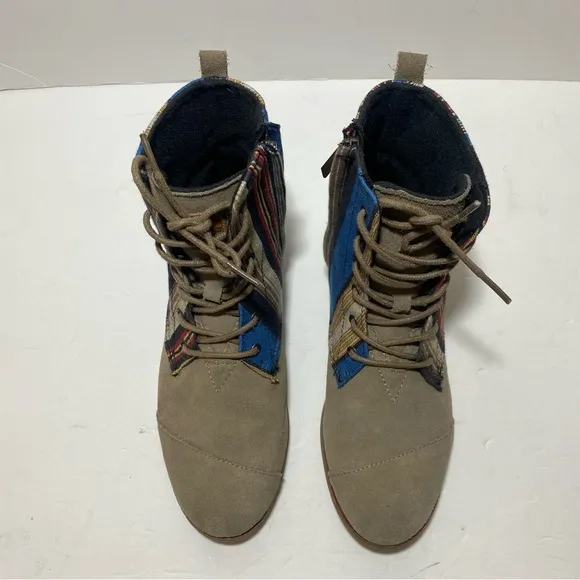 TOMS Women’s Alboot Multicolor Striped Cloth &amp; Suede Lace Up Boots Size 7.5