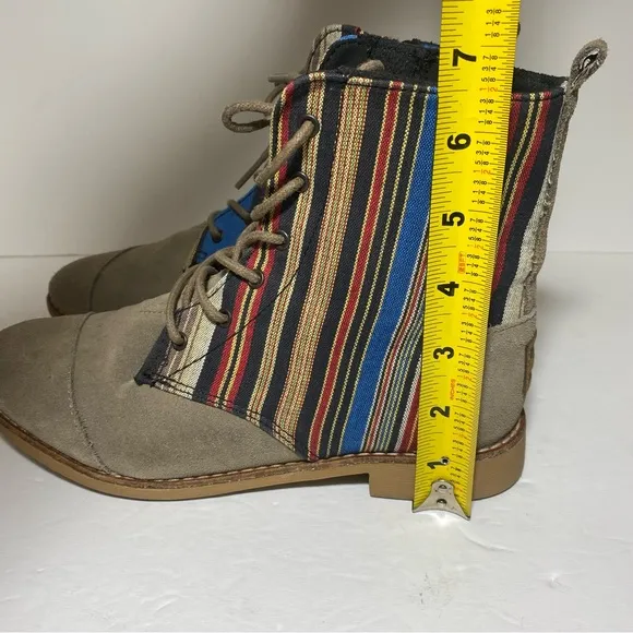 TOMS Women’s Alboot Multicolor Striped Cloth &amp; Suede Lace Up Boots Size 7.5