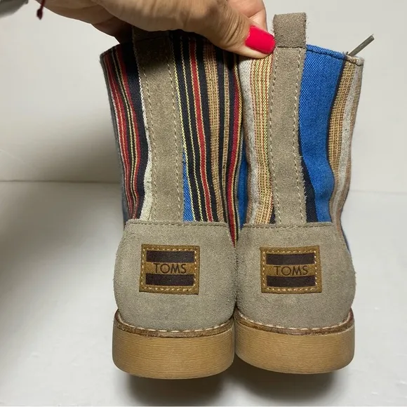 TOMS Women’s Alboot Multicolor Striped Cloth &amp; Suede Lace Up Boots Size 7.5