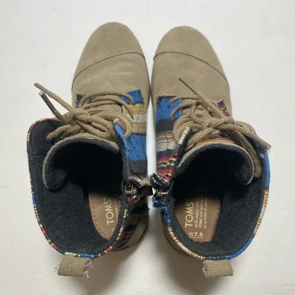 TOMS Women’s Alboot Multicolor Striped Cloth &amp; Suede Lace Up Boots Size 7.5