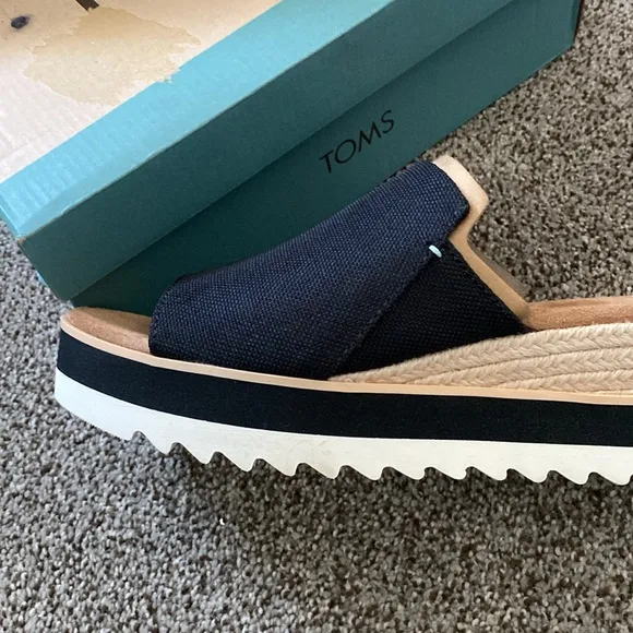 Toms Womens Diana Mule Black Canvas Slip On Wedge Mule Sandals Shoes New