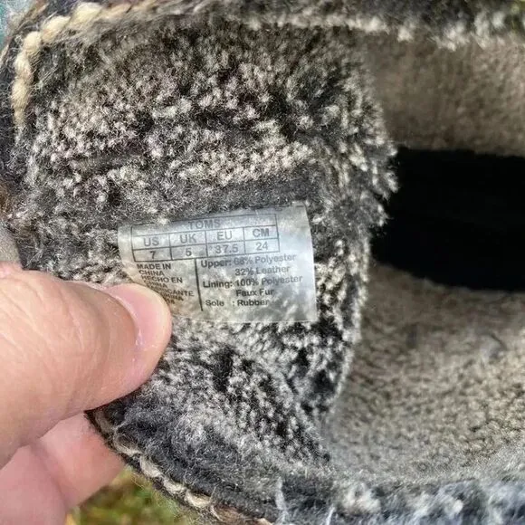 TOMS Nepal Moccasin Suede Knit Boots
