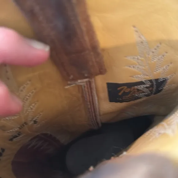 Tony Lama 🔥Sale🔥tan  Suede Cowboy Boots