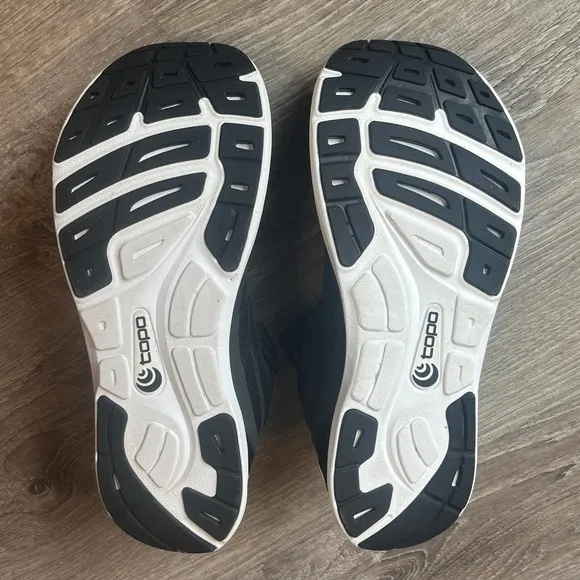Topo ST-4 Zero Drop Road Black Running Shoes Womens 9 UK 7 EU 40.5