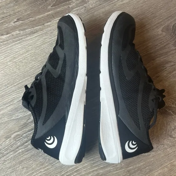 Topo ST-4 Zero Drop Road Black Running Shoes Womens 9 UK 7 EU 40.5