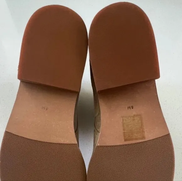 TORY BURCH  Brooke beige suede Ankle Booties size 5 New