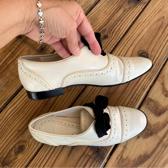 Tory Burch Haverport Oxfords Shoes Leather Classic Broguing &amp; Grosgrain Lace up