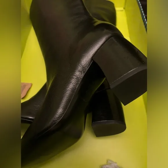 Tory BurchBanana Tall Leather Boots