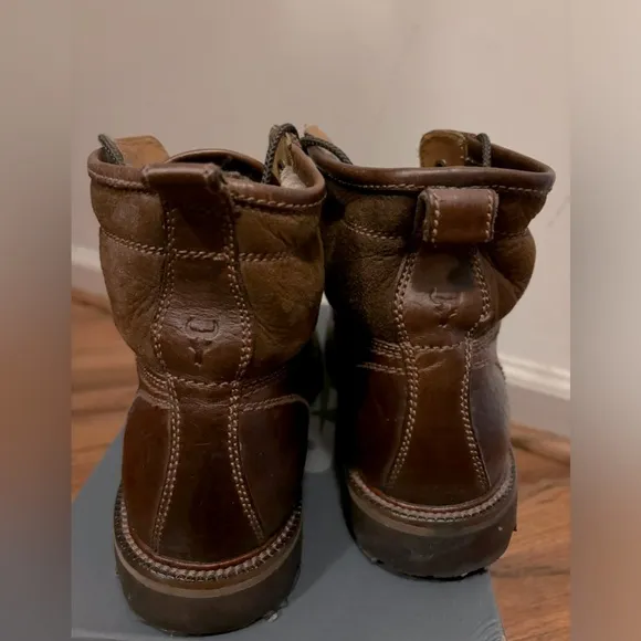 Trask boots for men leather and fur inside size 8M