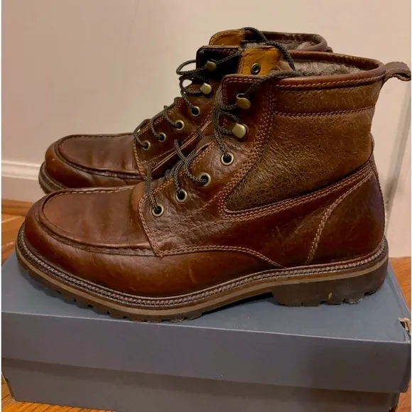 Trask boots for men leather and fur inside size 8M