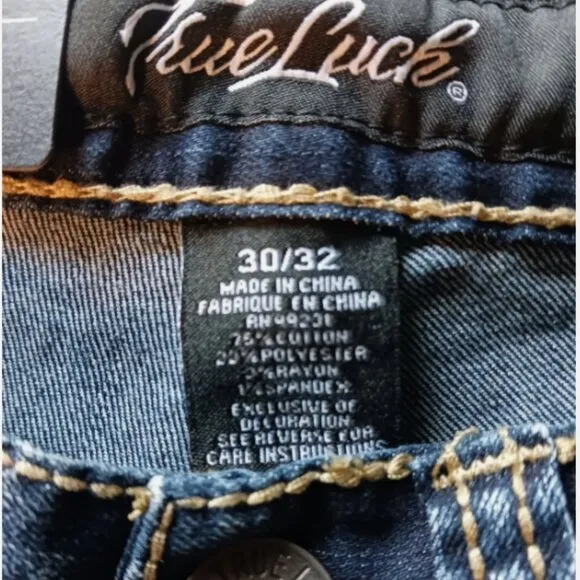 True Luck Men`s Straight Jeans Size 30x32 Embroidered Medium Wash Denim Blue
