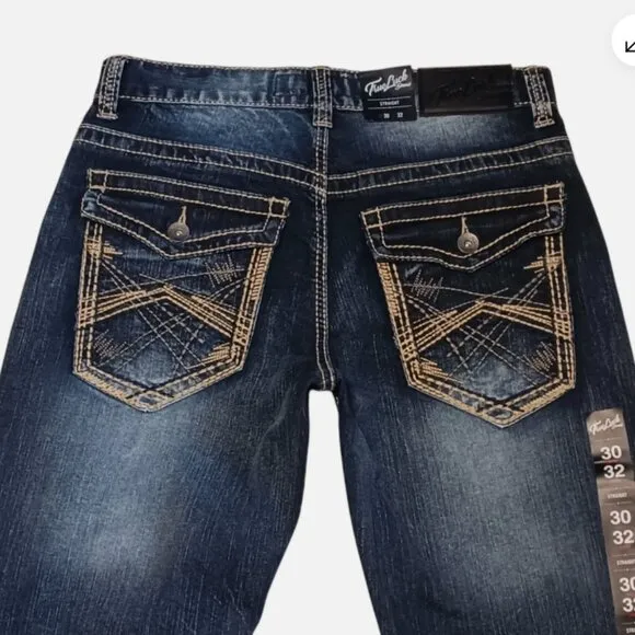 True Luck Men`s Straight Jeans Size 30x32 Embroidered Medium Wash Denim Blue