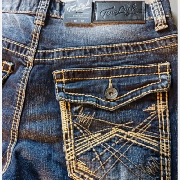 True Luck Men`s Straight Jeans Size 30x32 Embroidered Medium Wash Denim Blue