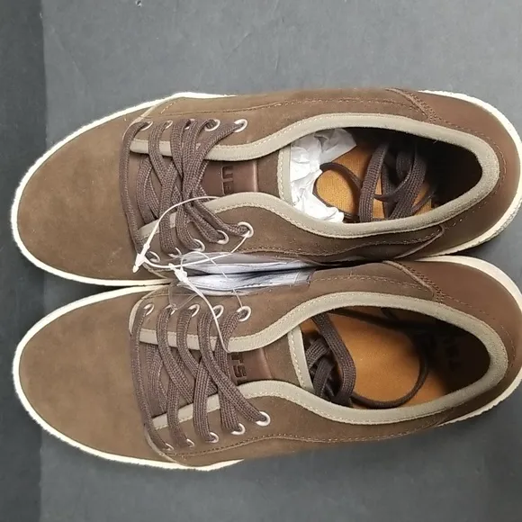 Tsubo Suede Tenkara Sneakers Mens 9