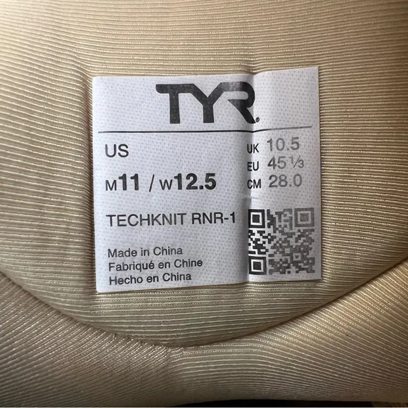 TYR Men's Size 11 Techknit RNR-1 Tab Cream Colored Trainer