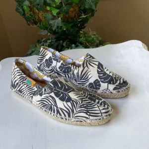 UBUNTU Men’s Handmade Classic AFRIDRILLES Loafer Shoes Size Men’s 8 New