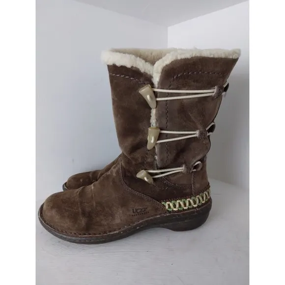 UGG 5183 Kona Dark Brown Leather Sheepskin Elastic Toggle Boots Women's Size 7