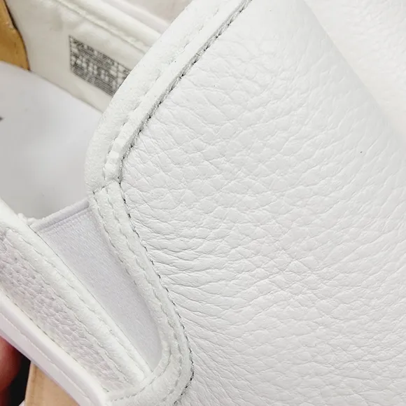 UGG Alameda Sammy Leather Sneakers Womens US 7 White Slip On Casual Shoes