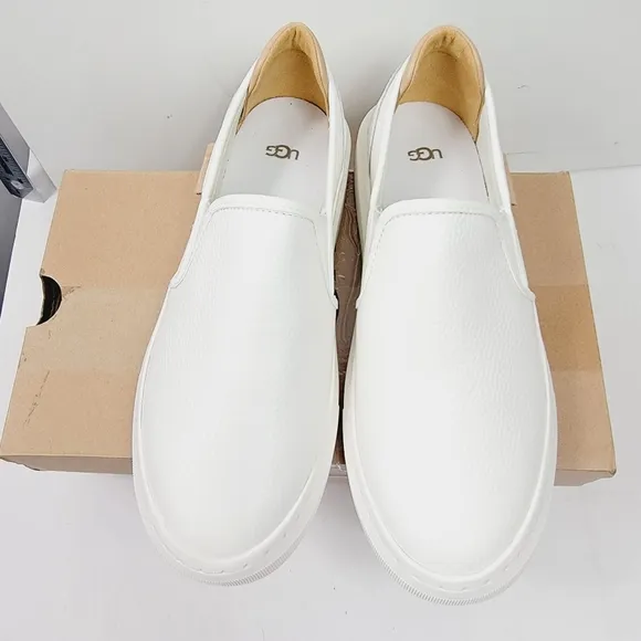 UGG Alameda Sammy Leather Sneakers Womens US 7 White Slip On Casual Shoes