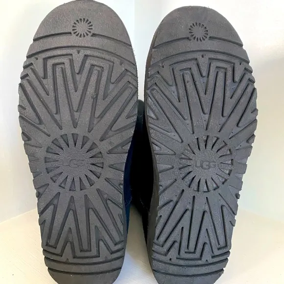 UGG Alexey boots size 2