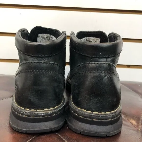 UGG Australia 5548 Leather Chukka Cap Toe Boots Men’s 7.5 Black