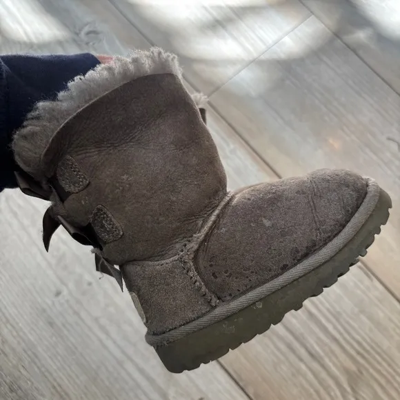 UGG Australia Gray Brown Bow Fur Lined Suede Ugg-Style Boots Toddler 7
